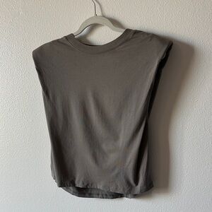 Babaton Charcoal Short Sleeve Shoulder Pad Tee
